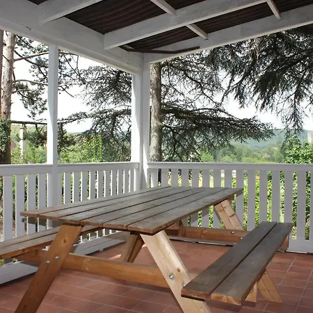 Pensión Castel Rouge