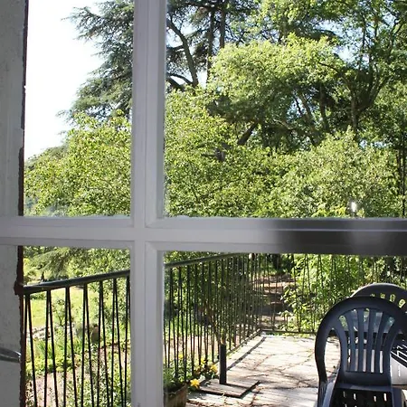 Maison d'hôtes Castel Rouge *