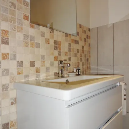 בית הארחה Castel Rouge Luzech