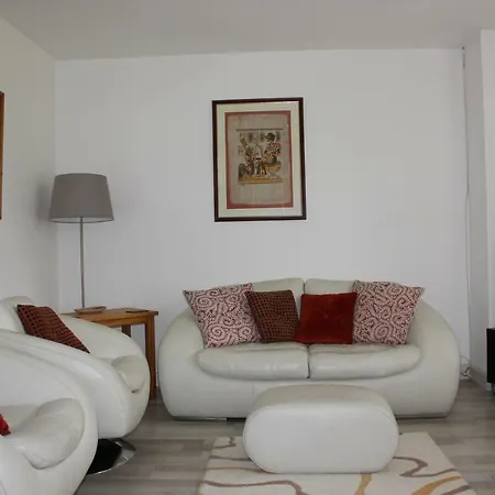 בית הארחה Castel Rouge Luzech
